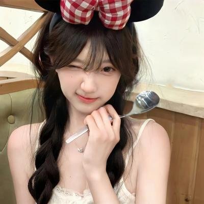 他的三个女儿